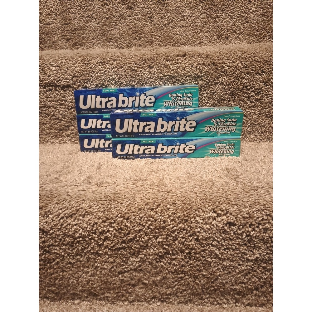 Lot Of 5 Ultra Brite Toothpaste Cool Mint 6.0 Oz
